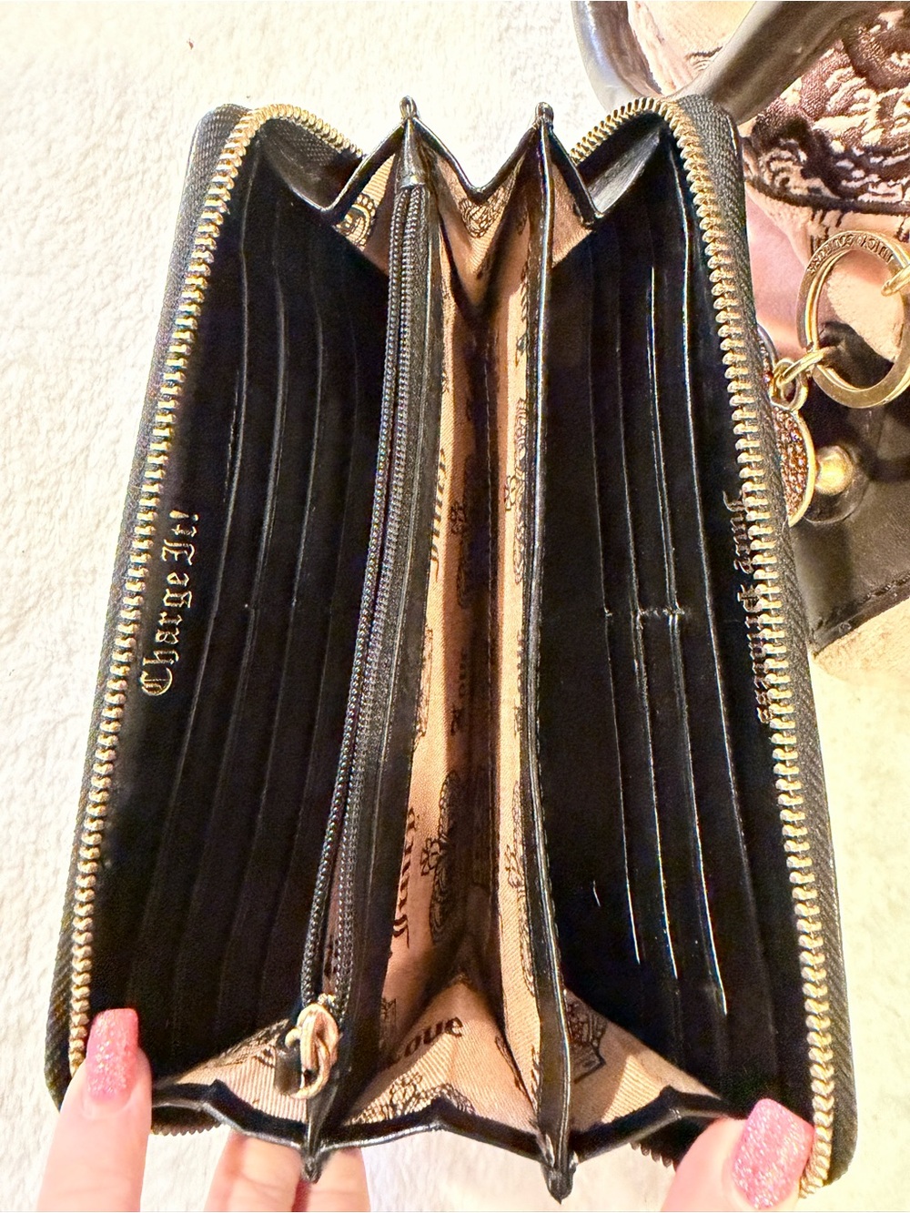 Juicy Couture Pink and Black Velvet Tote with Crest and Heart Charm - Picture 4 of 5